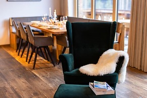 Luxury Chalet with 2 Bathrooms near Small Slope