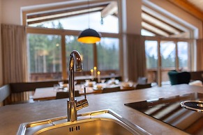 Luxury Chalet with 2 Bathrooms near Small Slope