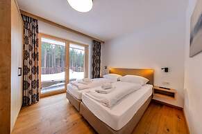 Luxury Chalet with 2 Bathrooms near Small Slope