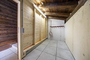 Luxury Chalet with 2 Bathrooms near Small Slope