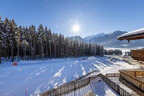 Luxury Chalet with 2 Bathrooms near Small Slope