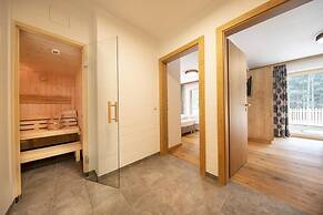 Luxury Chalet with 2 Bathrooms near Small Slope