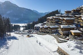 Luxury Chalet with 2 Bathrooms near Small Slope