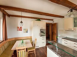 Relaxing Apartment With Ski Storage