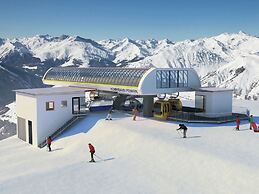 Beautiful Apartment in Zell am Ziller With Balcony