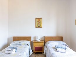 Holiday Home for 4 People in Aquaseria