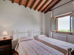 Varna Charm: Tuscan Getaway