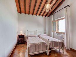 Varna Charm: Tuscan Getaway