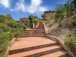 Varna Charm: Tuscan Getaway