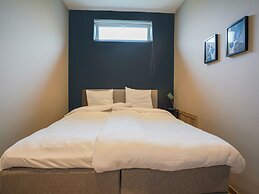 Scenic Escape With Garden