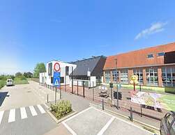 Apartment in Zuienkerke With Terrace