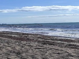 Seaside Serenity in Faldsled-by Traum