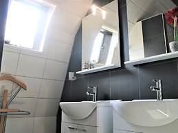 Wonderful Mansion in Giethoorn near Museum with Terrace