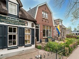 Wonderful Mansion in Giethoorn near Museum with Terrace