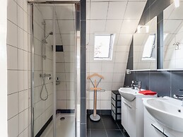 Wonderful Mansion in Giethoorn near Museum with Terrace