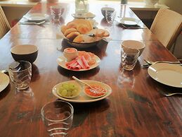 Wonderful Mansion in Giethoorn near Museum with Terrace