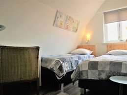 Wonderful Mansion in Giethoorn near Museum with Terrace