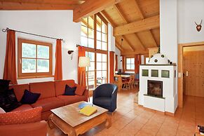 Quiet Chalet With Pool in Wald im Pinzgau