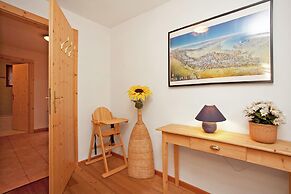 Quiet Chalet With Pool in Wald im Pinzgau