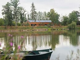 Comfy Houseboat in Florennes Next to the Forest