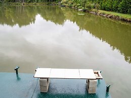 Comfy Houseboat in Florennes Next to the Forest