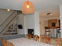 Welcoming Villa in Puivelde With Terrace