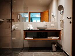 Nice Apartment With Balcony & Terrace on Ski Slope