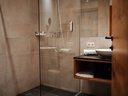 Nice Apartment With Balcony & Terrace on Ski Slope