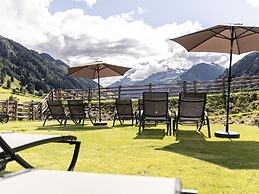 Nice Apartment With Balcony & Terrace on Ski Slope