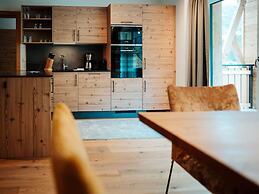 Nice Apartment With Balcony & Terrace on Ski Slope