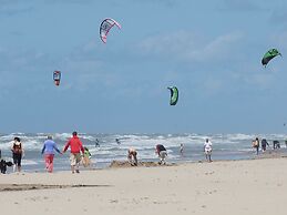 Modern Apartment With Dishwasher, Beach 100 m