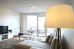 Modern Apartment in Den Haag With Balcony