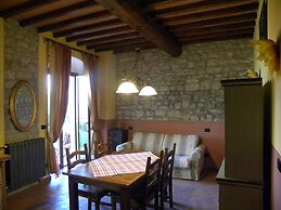 Apartment With Pool, Rignano