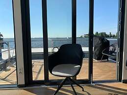 Houseboat Sneekermeer With Sun Deck
