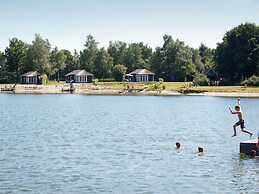 Luxurious Lodge With Airco, Located Beside a Lake