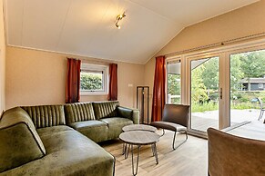 Premium Lodge Near Recreation Lake