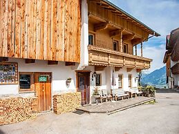 Apartment in Hainzenberg in a ski Area