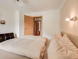 Attractive Apartment in Hainzenberg With ski Room