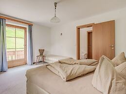 Attractive Apartment in Hainzenberg With ski Room