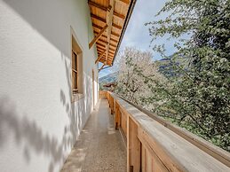 Attractive Apartment in Hainzenberg With ski Room