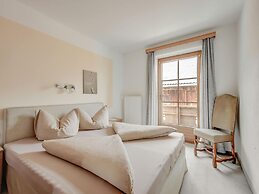 Attractive Apartment in Hainzenberg With ski Room