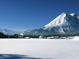 Apartment in Seefeld in Tirol With Gardenter