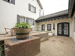 Cozy Apartment in Grubbenvorst In a Hotel