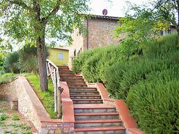 Farmhouse in Tuscany With Pool & Wine Tasting