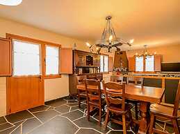 Belvilla by OYO Casa de Campo Villanueva de Oscos