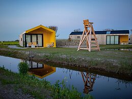 Lodge Suitable for Disabled People Beach at 500 m