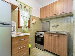 Holiday Home With Garden Located Near the Beach