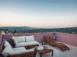 Traditional Renovated Villa Liodosifis with Heated Private Pool, Hot T