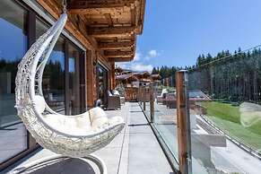 Welcoming Chalet in Neukirchen near Wildkogel Ski Arena