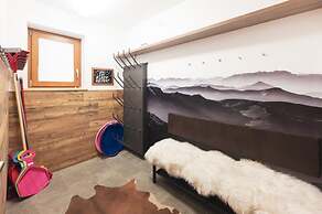 Welcoming Chalet in Neukirchen near Wildkogel Ski Arena